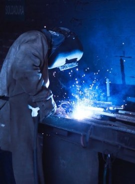 blue-factory-flame-1474993 (1)